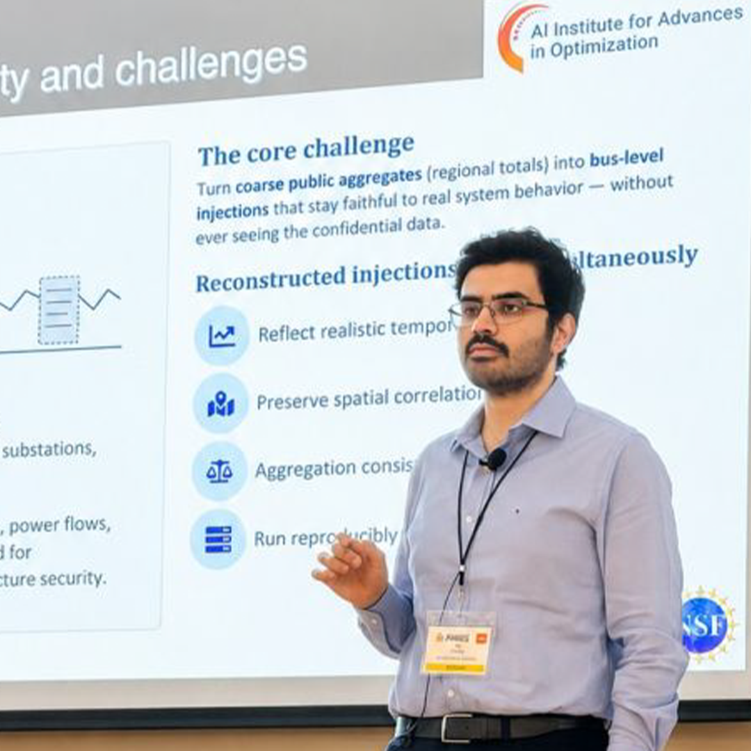  Alireza Moradi presenting